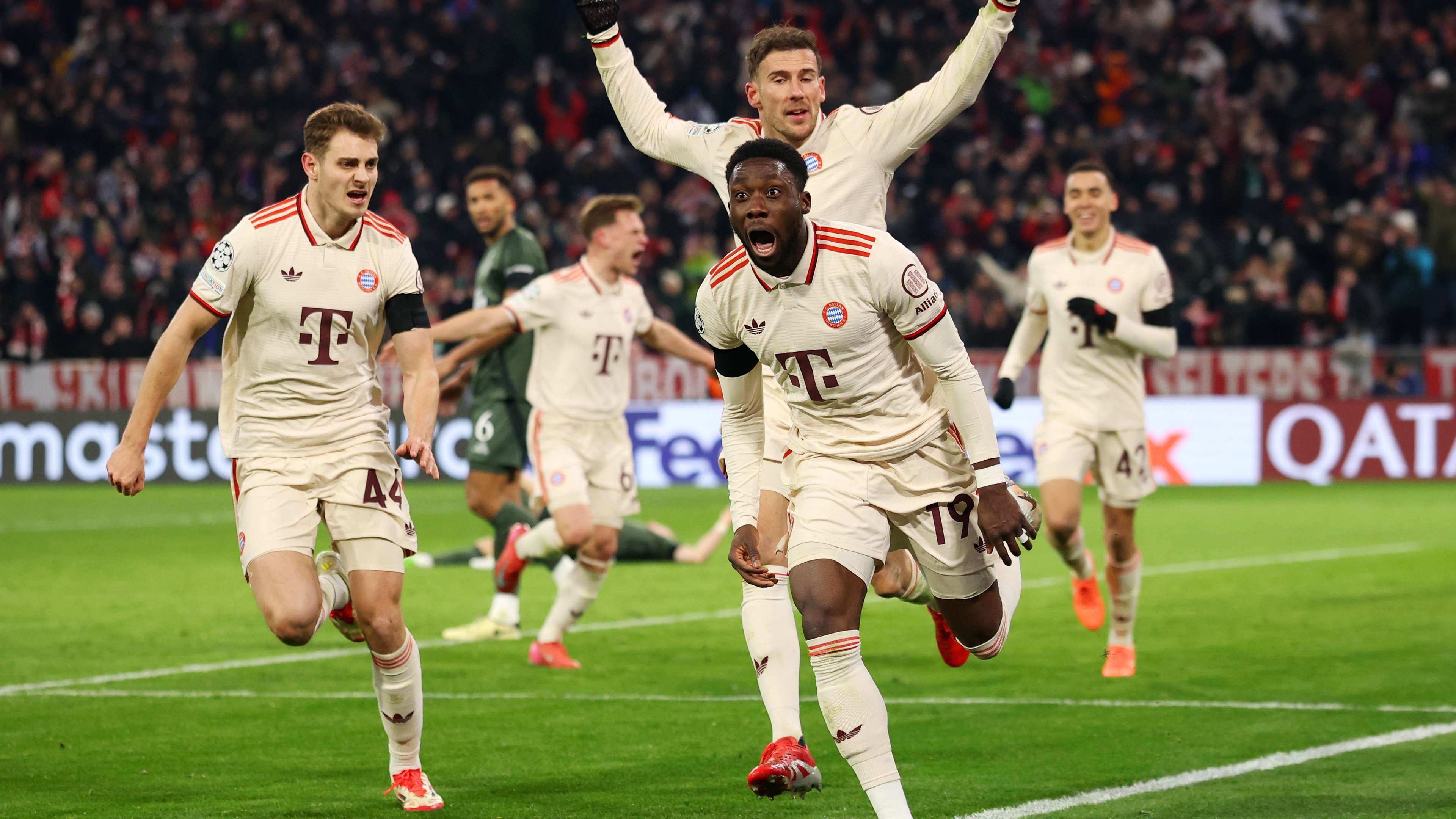 那不勒斯吃亏？曼联计划用齐尔克泽加3000万欧元换取奥斯梅恩